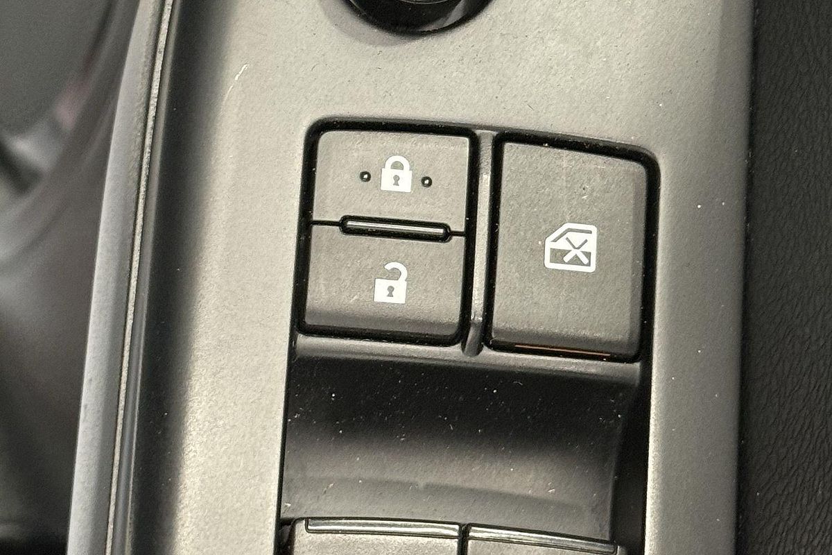 2018 Toyota Hilux Workmate GUN122R Rear Wheel Drive