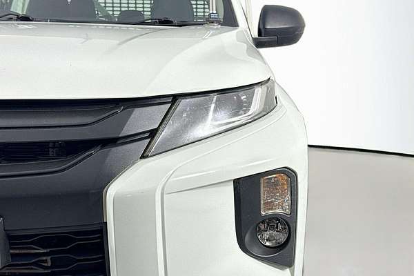 2022 Mitsubishi Triton GLX MR 4X4