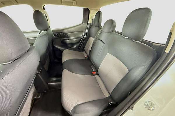 2022 Mitsubishi Triton GLX MR 4X4