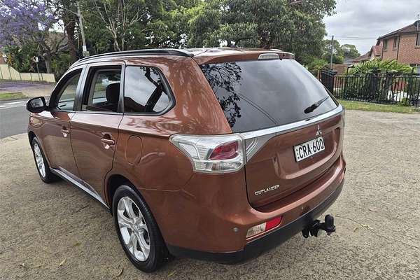 2014 Mitsubishi Outlander LS ZJ