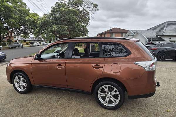 2014 Mitsubishi Outlander LS ZJ