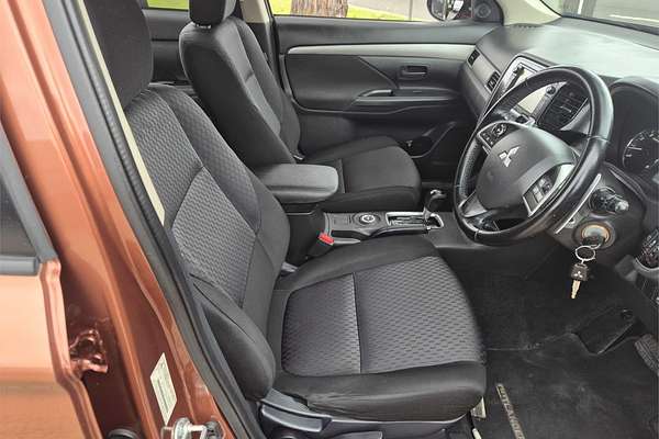 2014 Mitsubishi Outlander LS ZJ