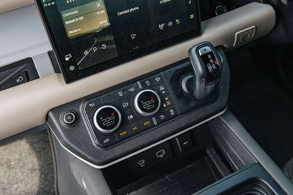 2021 Land Rover Defender 110 D300 X-Dynamic HSE L663
