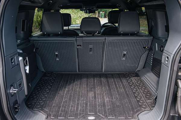 2021 Land Rover Defender 110 D300 X-Dynamic HSE L663