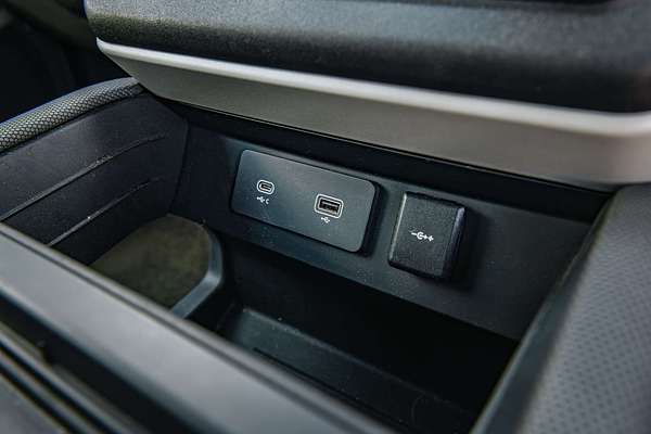 2021 Land Rover Defender 110 D300 X-Dynamic HSE L663