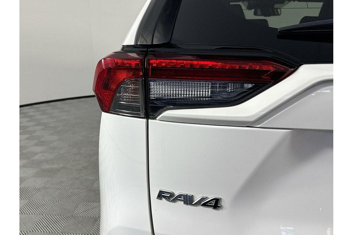 2021 Toyota RAV4 GXL MXAA52R