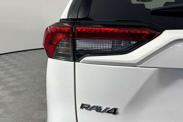 2021 Toyota RAV4 GXL MXAA52R