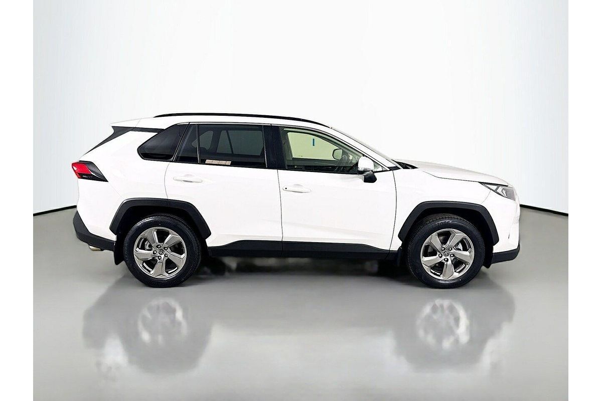 2021 Toyota RAV4 GXL MXAA52R