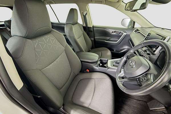 2021 Toyota RAV4 GXL MXAA52R