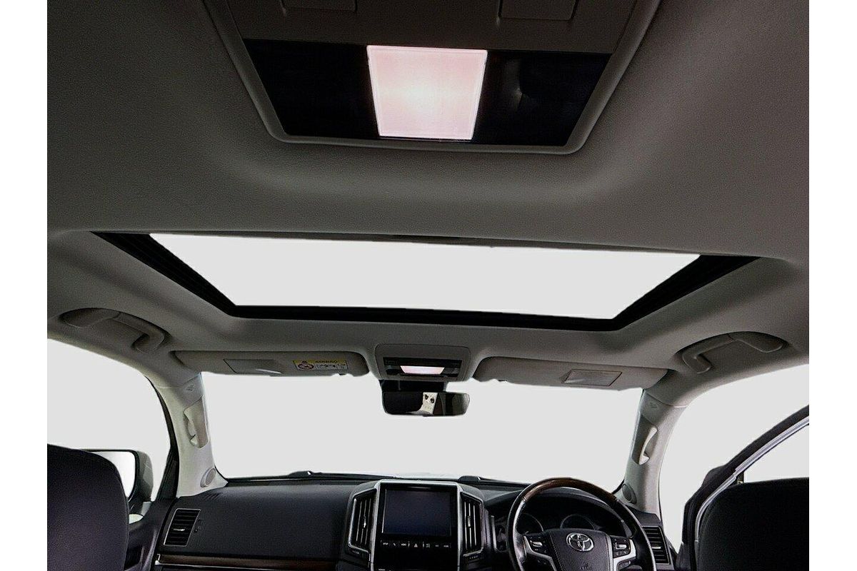 2019 Toyota Landcruiser Sahara VDJ200R