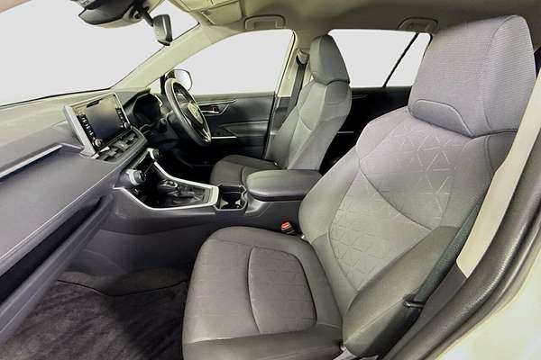 2021 Toyota RAV4 GXL MXAA52R