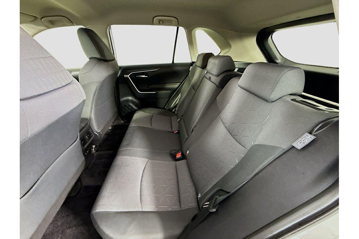 2021 Toyota RAV4 GXL MXAA52R