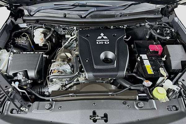 2021 Mitsubishi Triton GSR MR 4X4