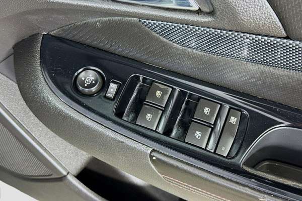 2015 Holden Commodore SV6 Storm VF