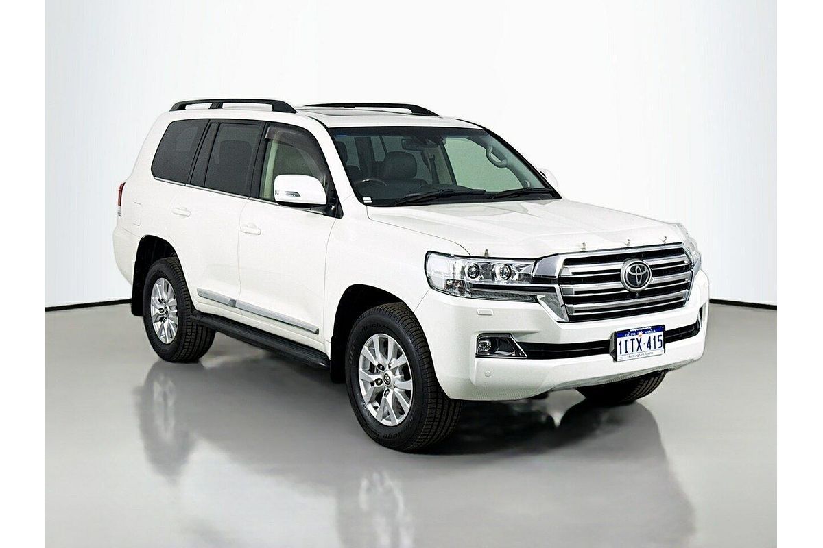 2017 Toyota Landcruiser Sahara VDJ200R