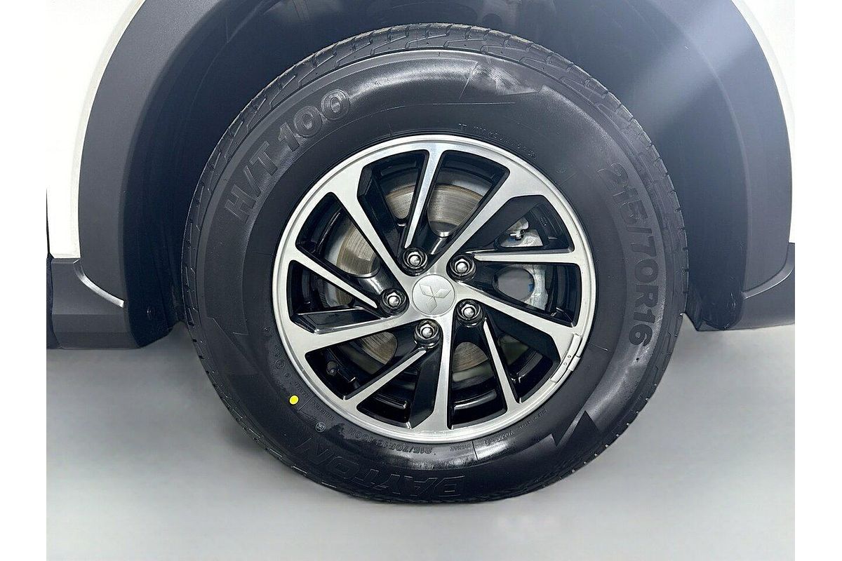 2024 Mitsubishi Eclipse Cross ES YB