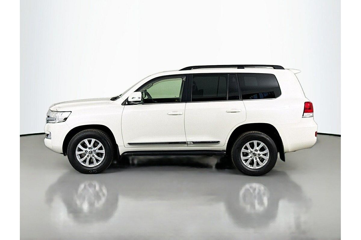2017 Toyota Landcruiser Sahara VDJ200R
