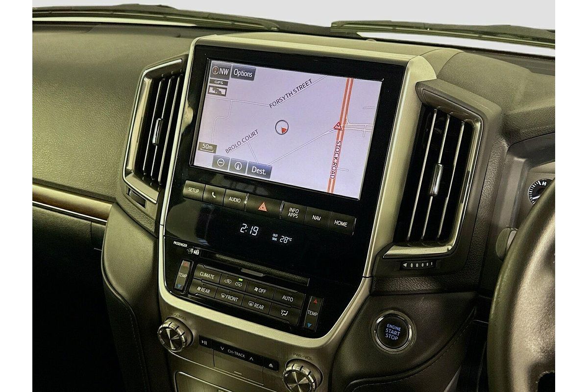 2017 Toyota Landcruiser Sahara VDJ200R