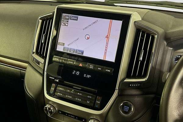 2017 Toyota Landcruiser Sahara VDJ200R