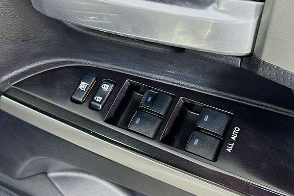 2017 Toyota Landcruiser Sahara VDJ200R