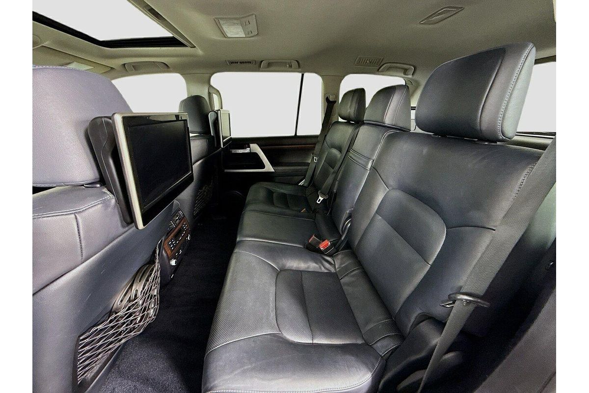 2017 Toyota Landcruiser Sahara VDJ200R