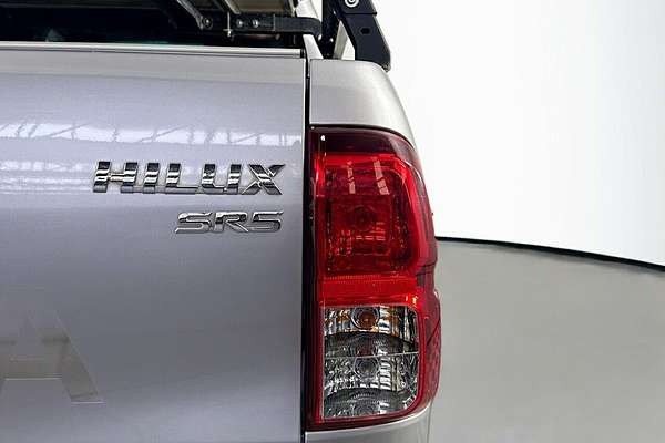 2016 Toyota Hilux SR5 GUN126R 4X4