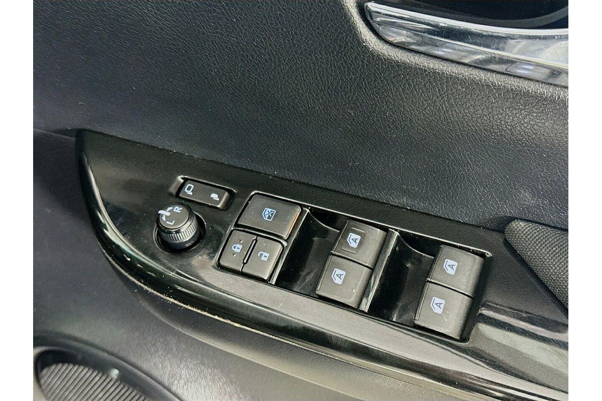 2016 Toyota Hilux SR5 GUN126R 4X4