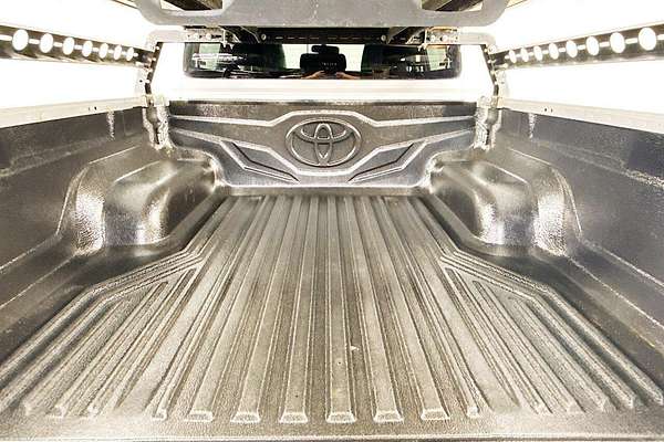 2016 Toyota Hilux SR5 GUN126R 4X4