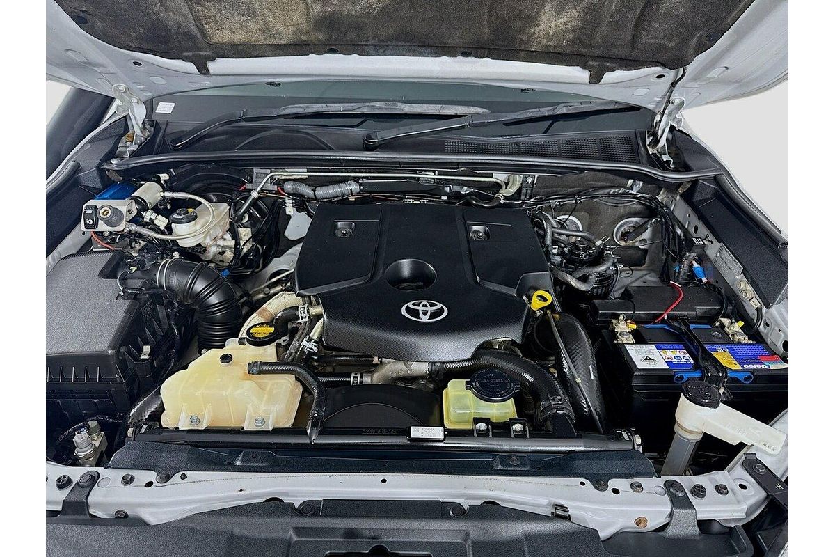 2016 Toyota Hilux SR5 GUN126R 4X4