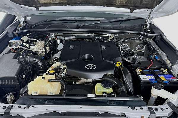 2016 Toyota Hilux SR5 GUN126R 4X4