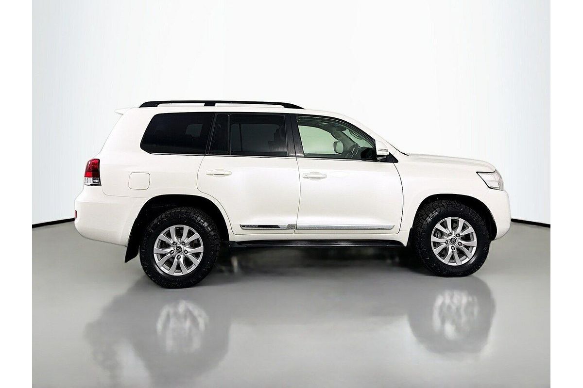 2018 Toyota Landcruiser Sahara VDJ200R