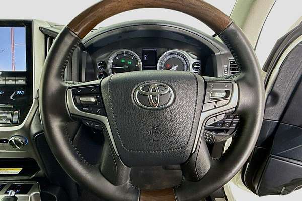 2018 Toyota Landcruiser Sahara VDJ200R