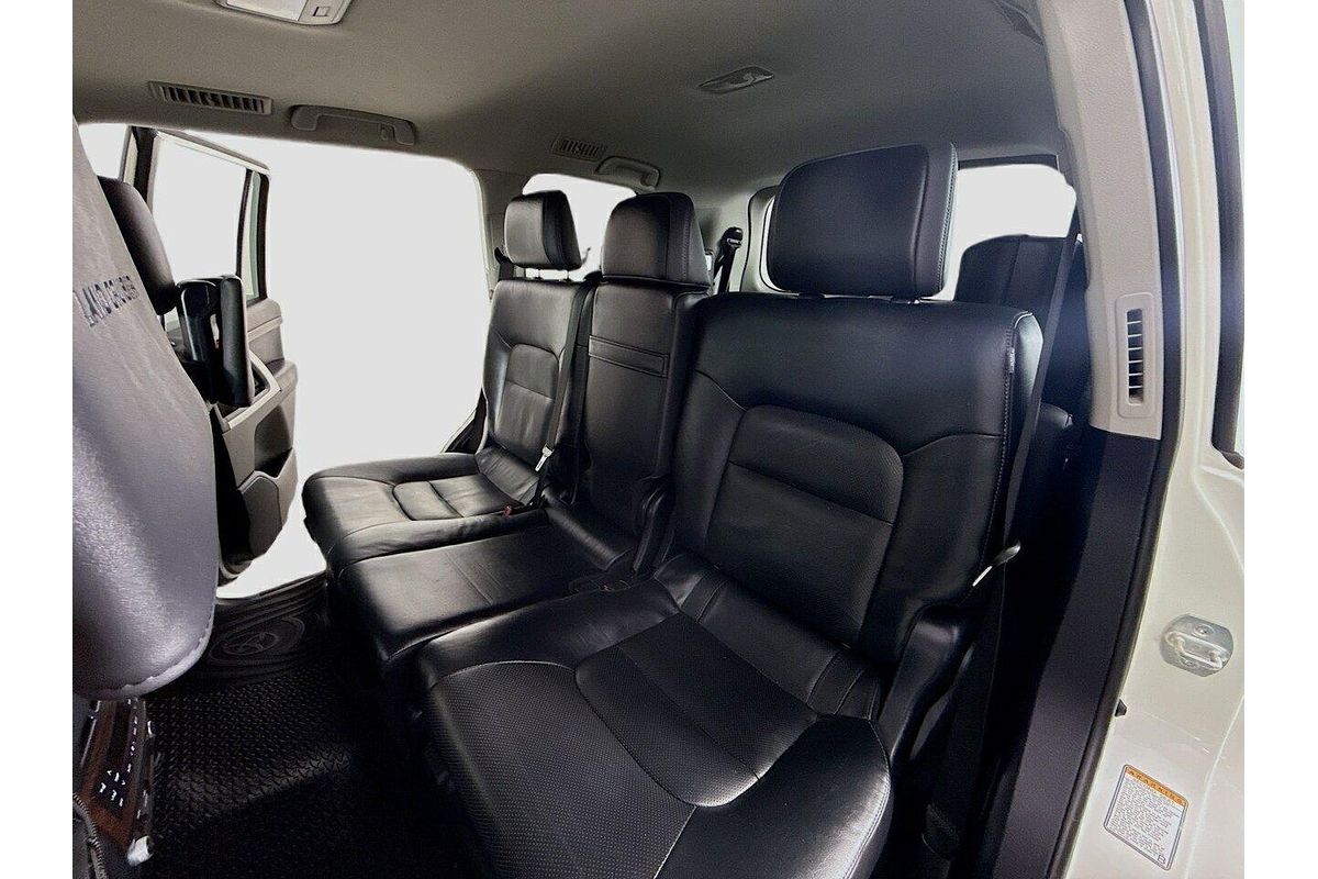 2018 Toyota Landcruiser Sahara VDJ200R