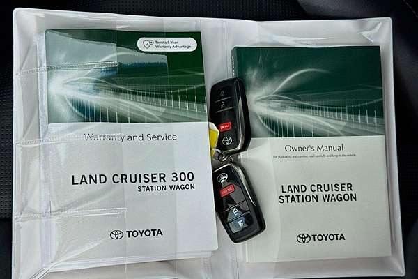 2023 Toyota Landcruiser VX FJA300R