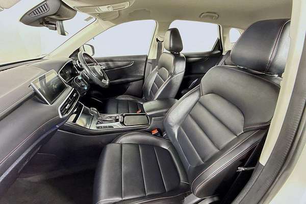 2021 MG HS Excite SAS23