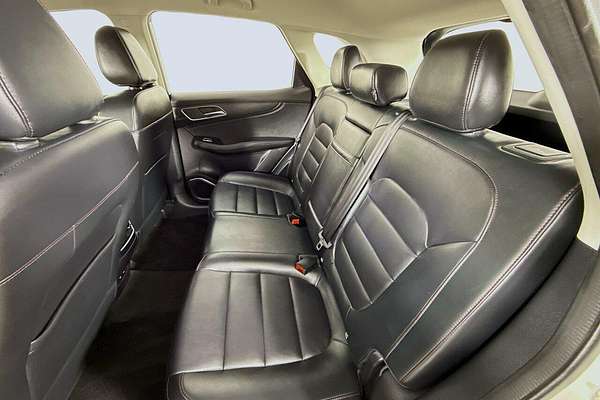 2021 MG HS Excite SAS23