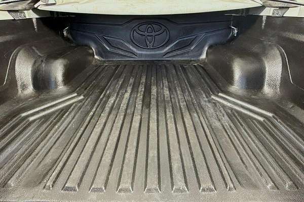 2017 Toyota Hilux SR5 GUN126R 4X4