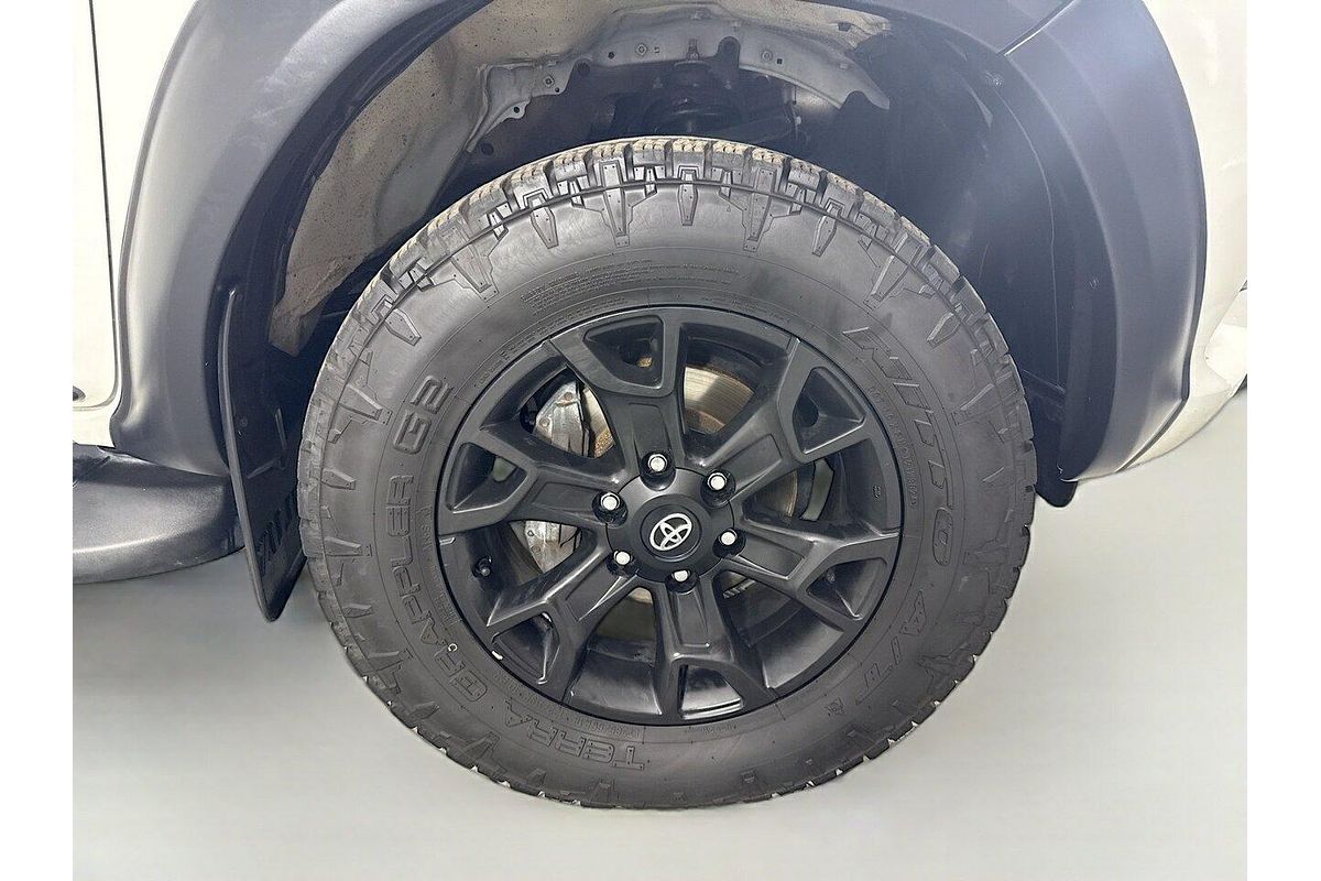 2017 Toyota Hilux SR5 GUN126R 4X4