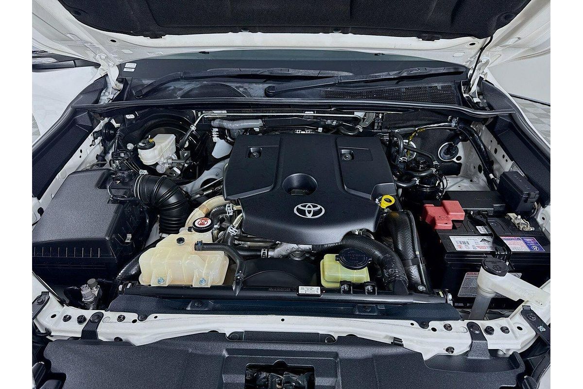 2017 Toyota Hilux SR5 GUN126R 4X4