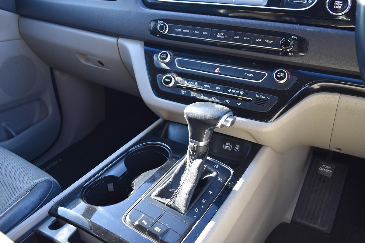 2016 Kia Carnival SLi YP