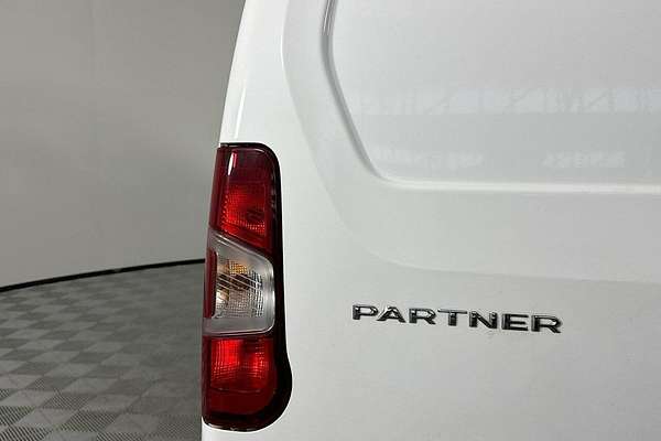2022 Peugeot Partner Pro K9 SWB Low Roof