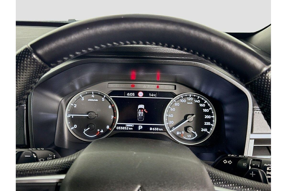 2023 Mitsubishi Outlander LS Black Edition ZM