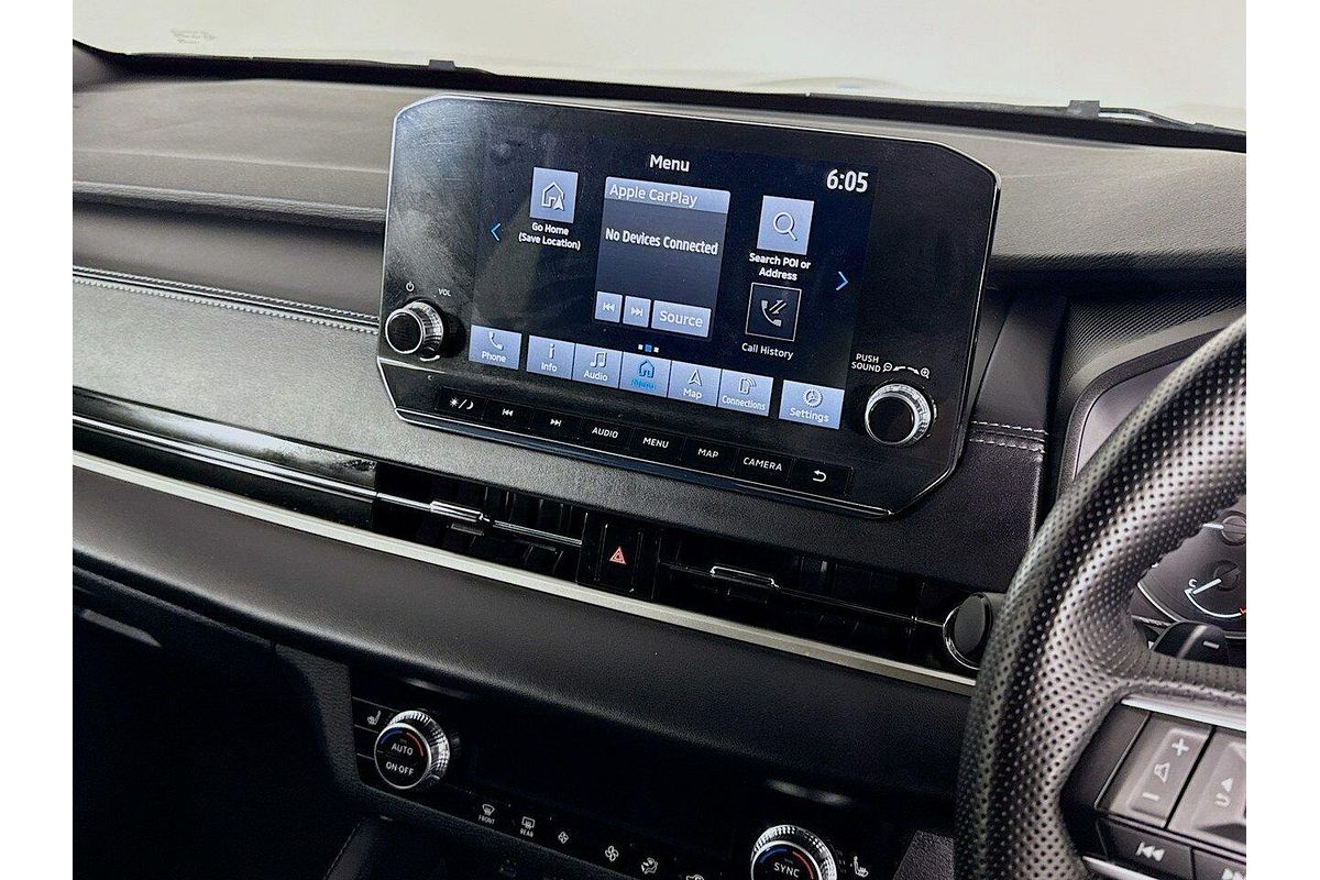 2023 Mitsubishi Outlander LS Black Edition ZM