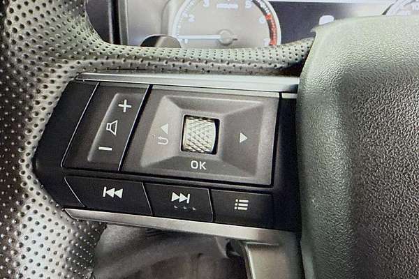 2023 Mitsubishi Outlander LS Black Edition ZM