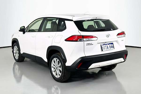 2024 Toyota Corolla Cross GX MXGH10R