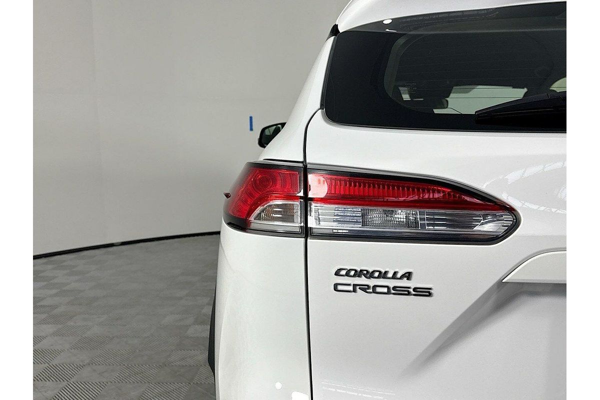 2024 Toyota Corolla Cross GX MXGH10R