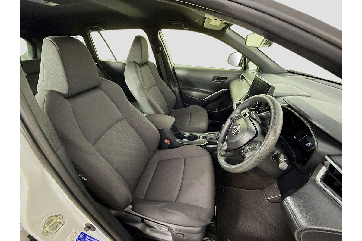 2024 Toyota Corolla Cross GX MXGH10R