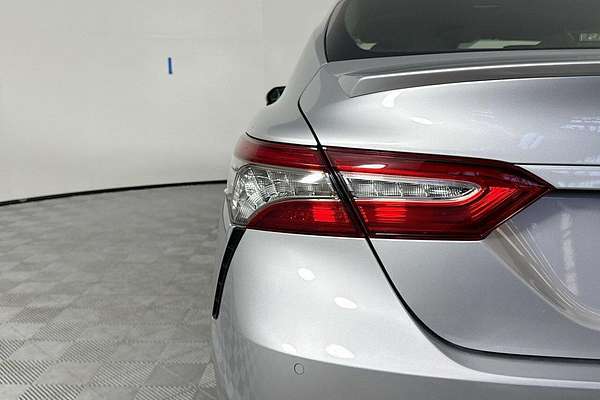 2019 Toyota Camry SX GSV70R