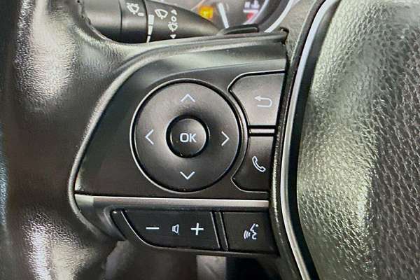 2019 Toyota Camry SX GSV70R