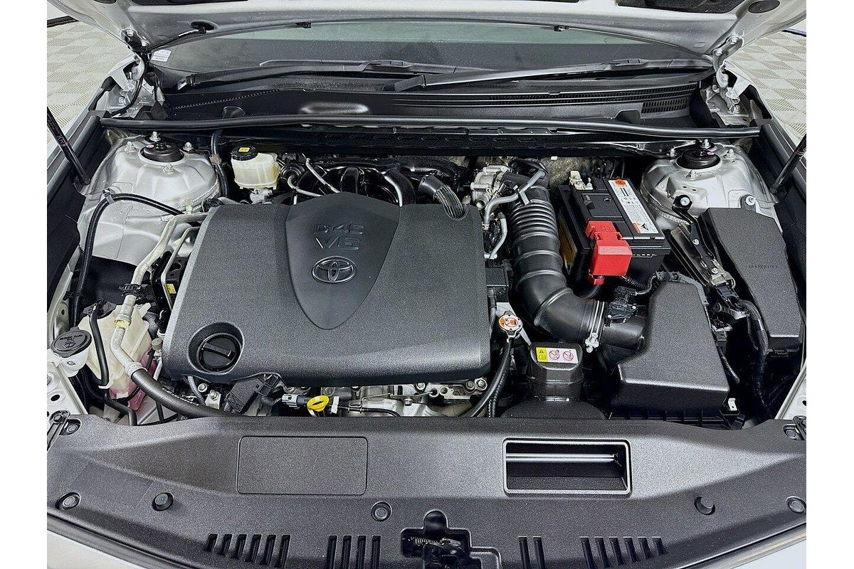 2019 Toyota Camry SX GSV70R